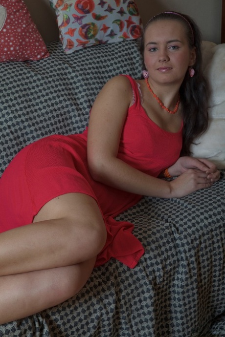 brunette over 40 art porn gallery