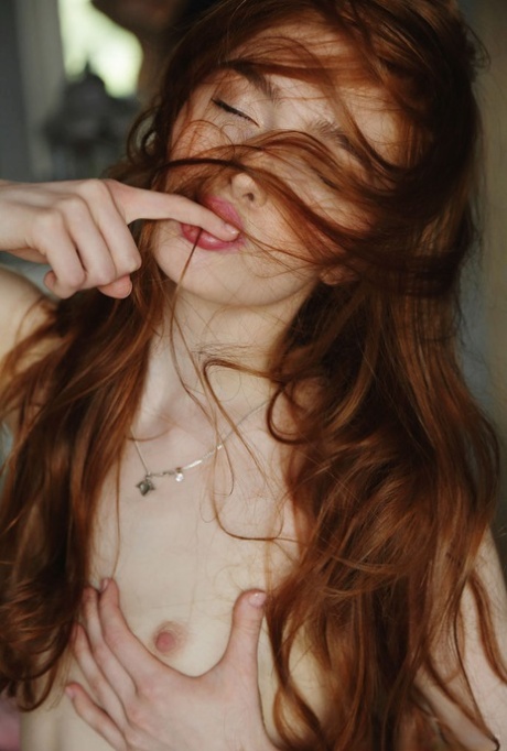 skinny ginger girl free sexy picture