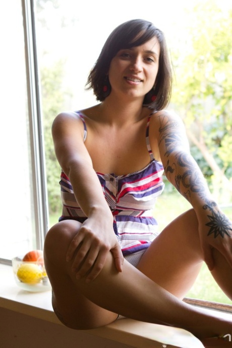 short hair chinita nude img