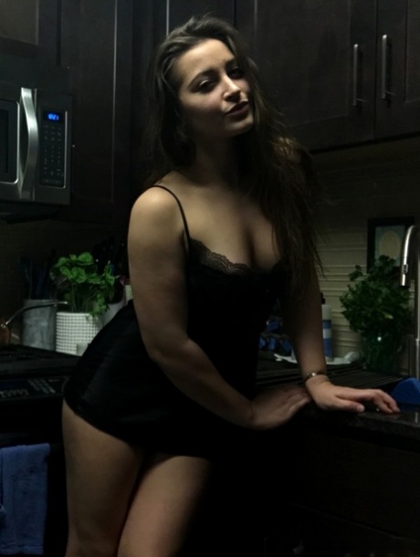 Dani Daniels hot nude picture